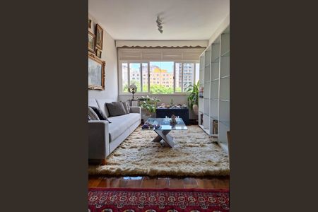 Apartamento à venda com 120m², 3 quartos e sem vagaSala