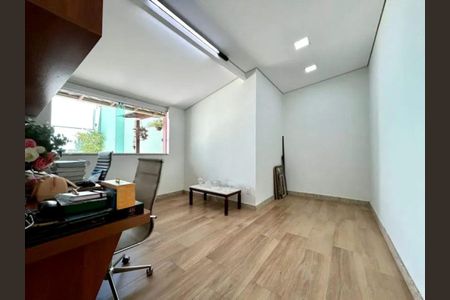Apartamento à venda com 320m², 4 quartos e 4 vagas