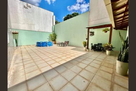 Apartamento à venda com 320m², 4 quartos e 4 vagas