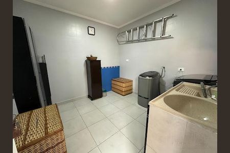 Casa à venda com 237m², 3 quartos e 4 vagas