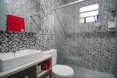 Casa à venda com 110m², 2 quartos e 1 vagaBanheiro