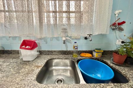 Casa à venda com 260m², 5 quartos e 2 vagas Casa à venda com 260m², 5 quartos e 2 vagasCozinha