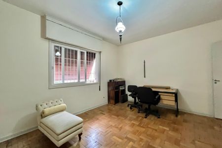 Casa à venda com 260m², 5 quartos e 2 vagas Casa à venda com 260m², 5 quartos e 2 vagasQuarto 3