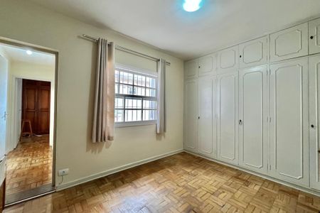 Casa à venda com 260m², 5 quartos e 2 vagas Casa à venda com 260m², 5 quartos e 2 vagasQuarto 1