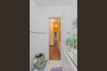 Casa à venda com 120m², 4 quartos e 1 vagaBanheiro