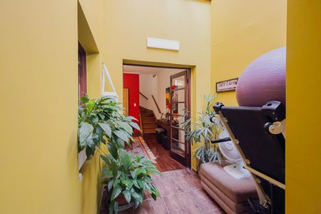 Casa à venda com 120m², 4 quartos e 1 vagaQuintal