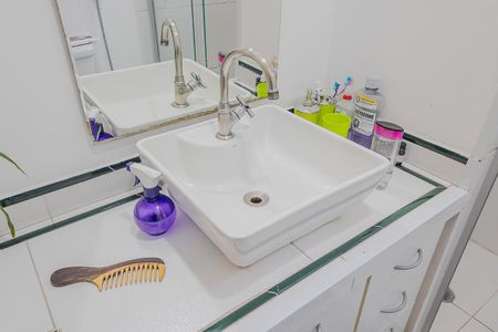 Casa à venda com 120m², 4 quartos e 1 vagaBanheiro