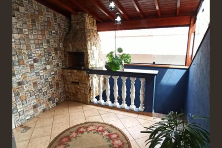 Casa à venda com 132m², 3 quartos e 5 vagas Casa à venda com 132m², 3 quartos e 5 vagas Área de Serviço e Churrasqueira