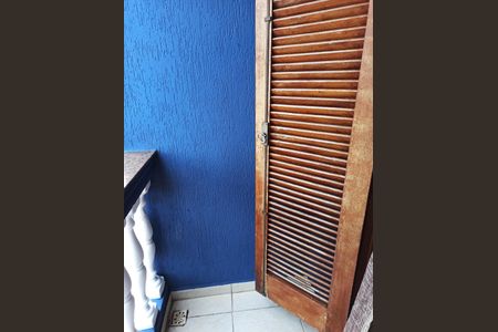 Casa à venda com 132m², 3 quartos e 5 vagas Casa à venda com 132m², 3 quartos e 5 vagasDetalhe - Varanda