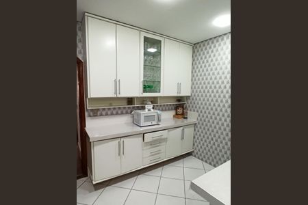 Casa à venda com 132m², 3 quartos e 5 vagas Casa à venda com 132m², 3 quartos e 5 vagasDetalhe - Cozinha