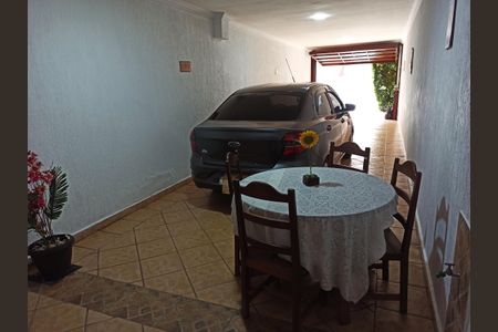 Casa à venda com 132m², 3 quartos e 5 vagas Casa à venda com 132m², 3 quartos e 5 vagasDetalhe - Garagem