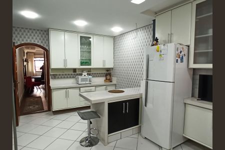 Casa à venda com 132m², 3 quartos e 5 vagas Casa à venda com 132m², 3 quartos e 5 vagasDetalhe - Cozinha