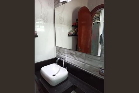 Casa à venda com 132m², 3 quartos e 5 vagas Casa à venda com 132m², 3 quartos e 5 vagasDetalhe - Suíte