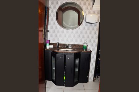 Casa à venda com 132m², 3 quartos e 5 vagas Casa à venda com 132m², 3 quartos e 5 vagasDetalhe - Lavabo