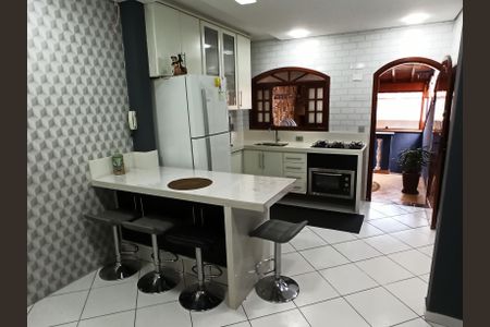 Casa à venda com 132m², 3 quartos e 5 vagas Casa à venda com 132m², 3 quartos e 5 vagas Cozinha