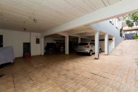 Casa à venda com 120m², 2 quartos e 3 vagas Casa à venda com 120m², 2 quartos e 3 vagasGaragem