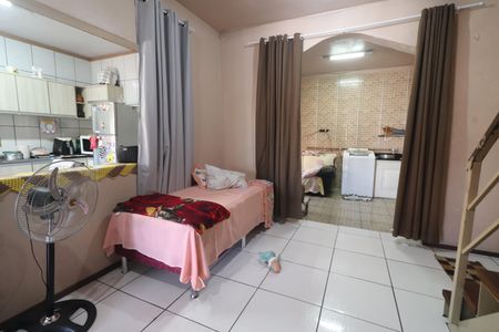 Casa à venda com 180m², 3 quartos e 2 vagasSala 2