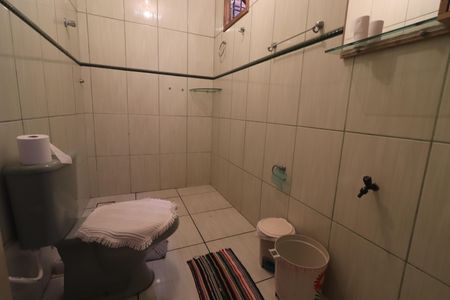 Casa à venda com 180m², 3 quartos e 2 vagasBanheiro