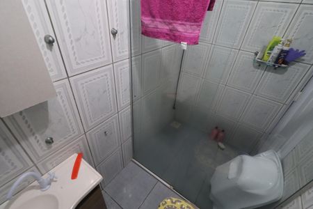 Casa à venda com 180m², 3 quartos e 2 vagasBanheiro 2