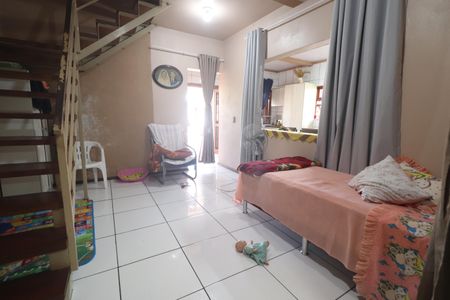 Casa à venda com 180m², 3 quartos e 2 vagasSala 2