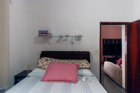 Casa à venda com 185m², 4 quartos e 4 vagas Casa à venda com 185m², 4 quartos e 4 vagasQuarto 1