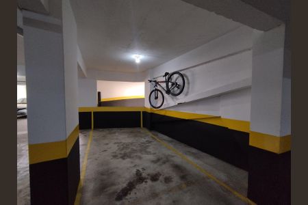 Apartamento à venda com 75m², 3 quartos e 1 vaga Apartamento à venda com 75m², 3 quartos e 1 vagaVaga Coberta e fixa