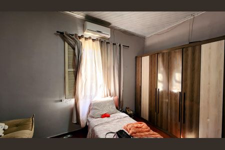 Casa à venda com 280m², 3 quartos e 2 vagas Casa à venda com 280m², 3 quartos e 2 vagasQuarto 2