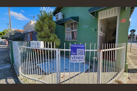 Casa à venda com 280m², 3 quartos e 2 vagas Casa à venda com 280m², 3 quartos e 2 vagasPlaca