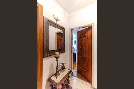 Apartamento à venda com 184m², 3 quartos e 1 vagaEntrada