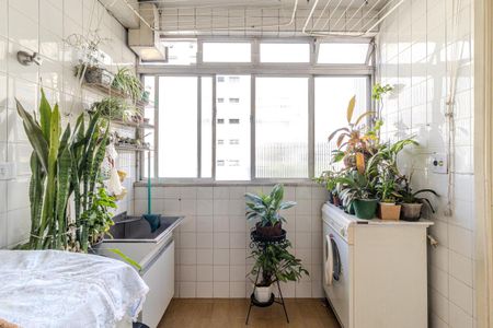 Apartamento à venda com 184m², 3 quartos e 1 vagaÁrea de Serviço