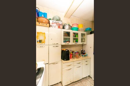 Casa à venda com 150m², 2 quartos e 2 vagas Casa à venda com 150m², 2 quartos e 2 vagasCasa 2 - Cozinha