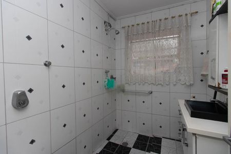 Casa à venda com 176m², 3 quartos e 2 vagas Casa à venda com 176m², 3 quartos e 2 vagasBanheiro Social