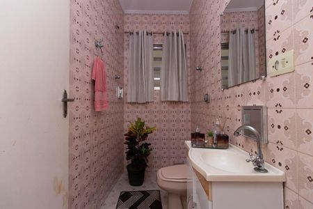 Casa à venda com 176m², 3 quartos e 2 vagas Casa à venda com 176m², 3 quartos e 2 vagasLavabo