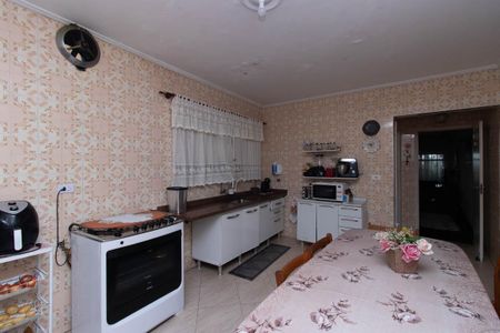 Casa à venda com 176m², 3 quartos e 2 vagas Casa à venda com 176m², 3 quartos e 2 vagasCozinha