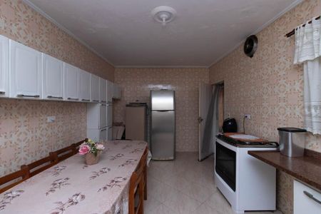 Casa à venda com 176m², 3 quartos e 2 vagas Casa à venda com 176m², 3 quartos e 2 vagasCozinha