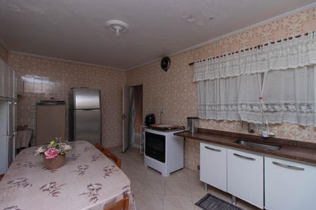 Casa à venda com 176m², 3 quartos e 2 vagas Casa à venda com 176m², 3 quartos e 2 vagasCozinha