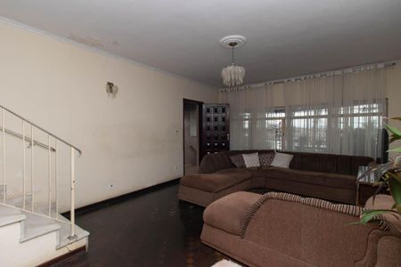 Casa à venda com 176m², 3 quartos e 2 vagas Casa à venda com 176m², 3 quartos e 2 vagasSala