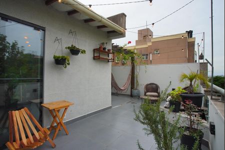 Apartamento à venda com 138m², 2 quartos e 2 vagasCobertura - Terraço