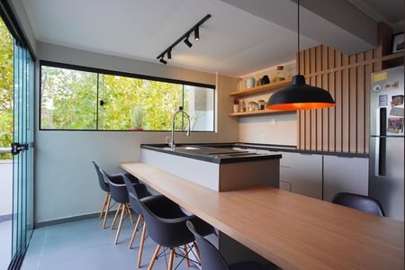 Apartamento à venda com 138m², 2 quartos e 2 vagasCobertura - Cozinha