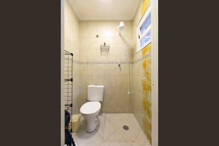 Apartamento à venda com 70m², 2 quartos e 1 vaga Apartamento à venda com 70m², 2 quartos e 1 vagaBanheiro da Suíte 2
