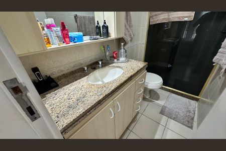 Apartamento à venda com 114m², 3 quartos e 2 vagasBanheiro quarto 3