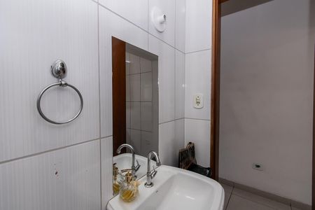 Casa à venda com 151m², 3 quartos e 2 vagas Casa à venda com 151m², 3 quartos e 2 vagasLavabo