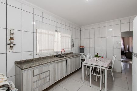 Casa à venda com 151m², 3 quartos e 2 vagas Casa à venda com 151m², 3 quartos e 2 vagasCozinha