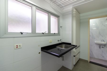 Apartamento à venda com 130m², 3 quartos e 1 vagaÁrea de Serviço
