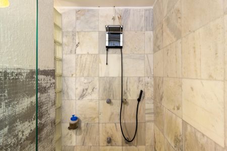 Apartamento para alugar com 277m², 4 quartos e 2 vagas Apartamento para alugar com 277m², 4 quartos e 2 vagasBanheiro da Suíte