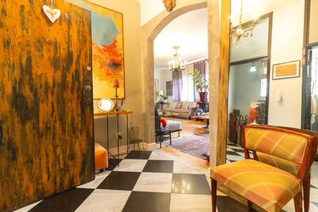 Apartamento para alugar com 277m², 4 quartos e 2 vagas Apartamento para alugar com 277m², 4 quartos e 2 vagasHall de Entrada