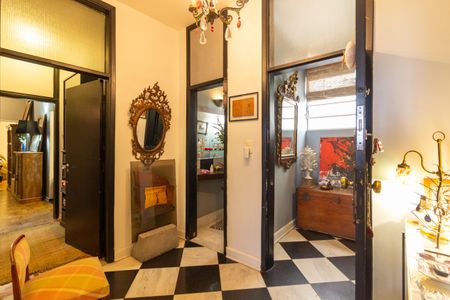 Apartamento para alugar com 277m², 4 quartos e 2 vagas Apartamento para alugar com 277m², 4 quartos e 2 vagasHall de Entrada