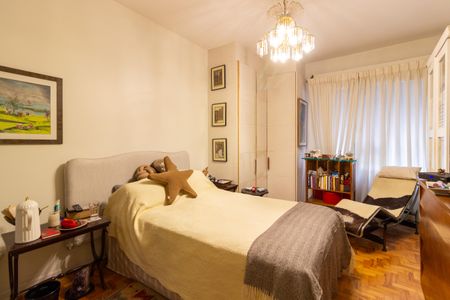 Apartamento para alugar com 277m², 4 quartos e 2 vagas Apartamento para alugar com 277m², 4 quartos e 2 vagasSuíte