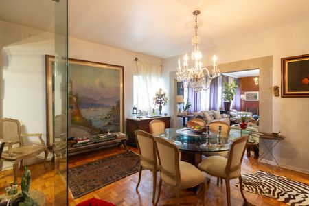Apartamento para alugar com 277m², 4 quartos e 2 vagas Apartamento para alugar com 277m², 4 quartos e 2 vagasSala de Jantar