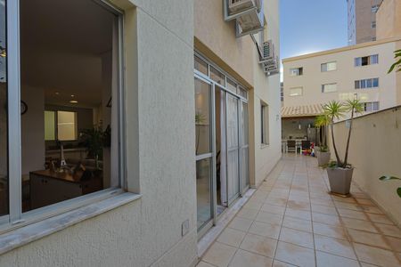 Apartamento à venda com 226m², 3 quartos e 2 vagasVaranda da Sala